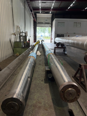 Repair of military propeller shafts at Topclad